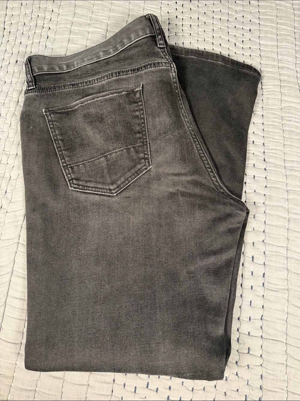 Banana Republic Men's Charcoal Denim Traveler Jeans 35x30
